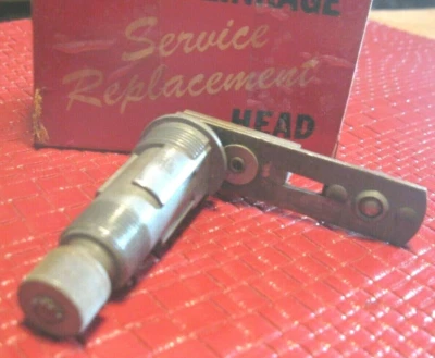 NOS 1952-1954 Nash Rambler poste limpiaparabrisas y acoplamiento, ¡lado del conductor! Foto 1 de 2