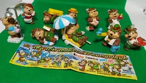 KINDER SURPRISE TOP TEN TEDDIES Bear on Beach 1999 Ferrero #240 - Picture 1 of 11