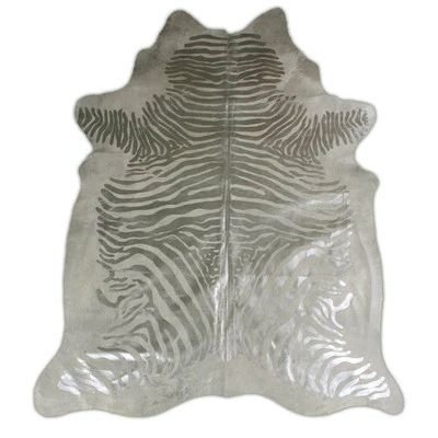 Alfombra metálica de cuero de vaca de rodeo con estampado de cebra Foto 1 de 4