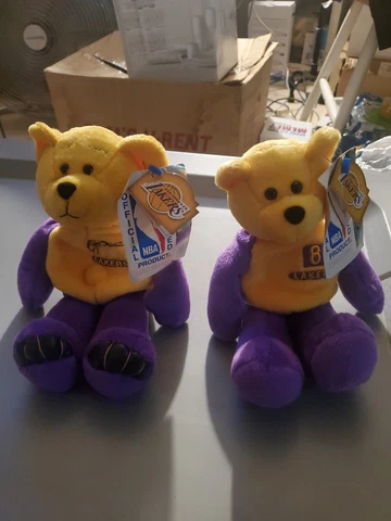 1999 Limited Treasures Kobe Bryant Shaq O’Neal Lakers Beanie Pro Bear NBA Cover