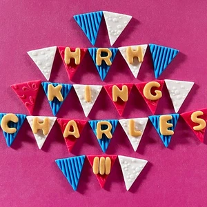 Edible Bunting and 2cm Letters ANY LETTERS ANY 3 COLOURS Fondant Cake Toppers - Picture 1 of 17