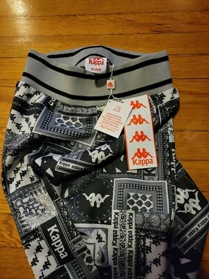 Falda Kappa negra Foto 1 de 2