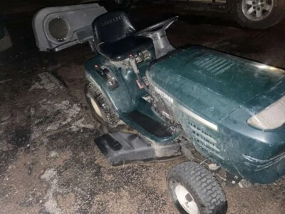 Craftsman Riding Lawnmower - Image 1 of 3