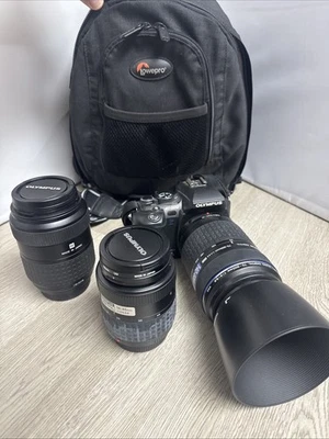 Cámara réflex digital Olympus E-500 con estuche de 3 lentes como nueva 8 megapíxeles EVOLT DSLR Foto 1 de 4