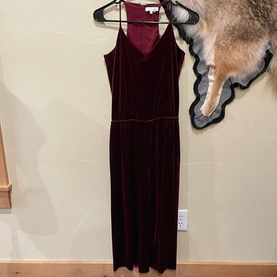 Mameluco de terciopelo rojo profundo The Nomad 1.STATE $119 XS sin mangas artístico fiesta navideña Foto 1 de 4