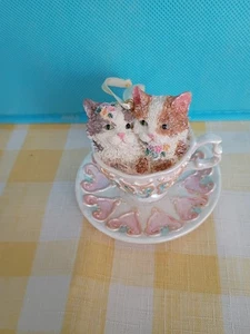"Zwei Kätzchen in einer Teetasse Ornament" - absolut bezaubernd! - Bild 1 von 4