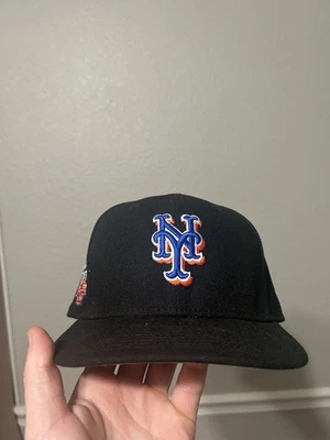 Gorra New York Mets ajustada 7 3/8 satinada New Era exclusiva New Era Foto 1 de 4