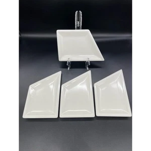 Syracuse China T05 Set of 4 White Appetizer Plates Triangular Trapezoid USA - Picture 1 of 9
