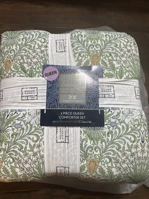 New William Morris Garden Leaf Green Floral Queen Comforter Set 3 Pc - Image 1 of 4