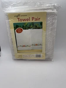 Craftways Cross-Stitch Waffle Weave Red Array Towels 15" x 20" 100% Cotton - Picture 1 of 7