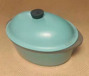 Club Ware cast aluminum 6qt stock pot/Dutch oven Teal/Blue - Picture 1 of 7