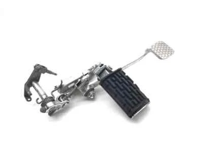 Clavija de pie derecha Yamaha Venture Royale 1985 XVZ1200D 2988A x Foto 1 de 4