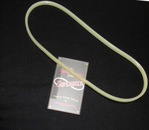 ' SUPER BELT '  -  MOTOR BELT SINGER FEATHERWEIGHT 221-221K-222K Cover