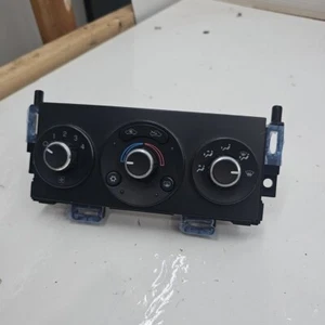 06-09 PONTIAC G6 A/C HEATER TEMPERATURE CLIMATE CONTROL Module 15831511 - Picture 1 of 3