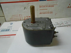 TYPE 210 ALLIS-CHALMERS CONTROL SWITCH NEW OLD STOCK - Picture 1 of 4