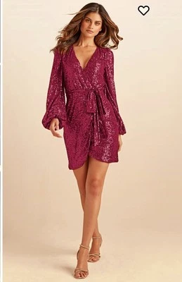 Nuevo con etiquetas Vestido Venus Envolvente Lentejuelas Cinturón Talla Grande En Vino (ZRD) Foto 1 de 4