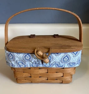 Longaberger 1993 kleiner Picknickkorb mit Paisleyeinsatz Leder Klappdeckel/Riegel - Bild 1 von 13
