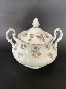 Vintage Royal Albert Winsome 1966 Lidded Sugar Bowl Gilded Trim - Imagen 1 de 5
