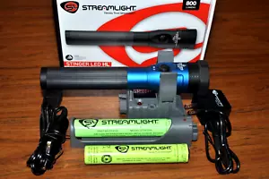 Stinger LED HL BLue 120/DC PiggyBack Charger 2 bats. 800Lumens Streamlight 75476 - Picture 1 of 4