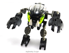 LEGO 2002 Bionicle Bohrok Nuhvok Set 8561 (40 Pieces)