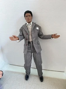 Tonner Matt 17" vinyl AA Male DOLL RUSSELL WILLIAMS Dressed in SUIT & Tie+ Shoes - Picture 1 of 24