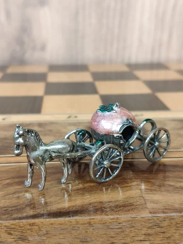Miniature Vintage Collectible Silver 800 carriage and horse 21,6 gr  Size 6cm Cover