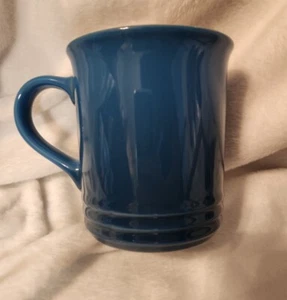 LE CREUSET MARSEILLE BLUE STONEWARE COFFEE MUG CUP 14 Oz. VERY GOOD - Bild 1 von 9