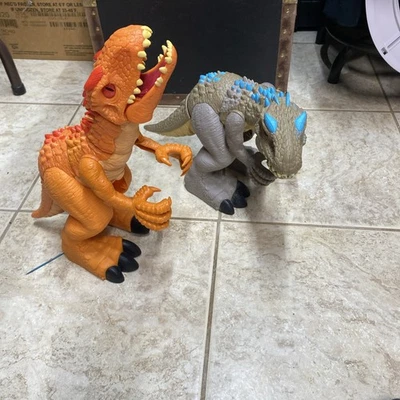 Dinosaurio Parque Jurásico 2 mega Jurassic World Imaginext Indominus T-Rex Foto 1 de 4