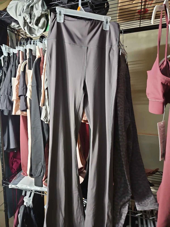 Pantalón acampanado Lululemon Align tiro alto pierna ancha para mujer gris yoga talla 10 Foto 1 de 1