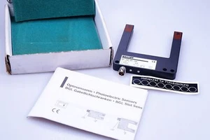 BALLUFF Forked Light Barriers Type Bgl001j Bgl 50a-001-s49 10 30V Dc New - Picture 1 of 1