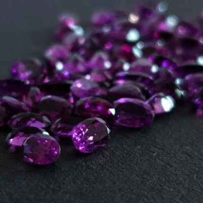 Royal Purple Garnet 1Cts+ Oval Cut Stone Mozambique Province Oval Grape Garnet. - Image 1 of 4