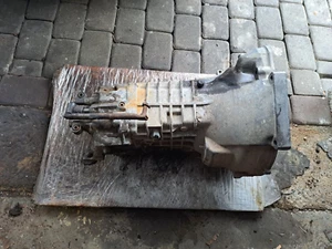 BMW E30 5 vitesses boîte de vitesses manuelle Getrag 240, M20B20 moteur début d'année 2400013290 - Photo 1/13