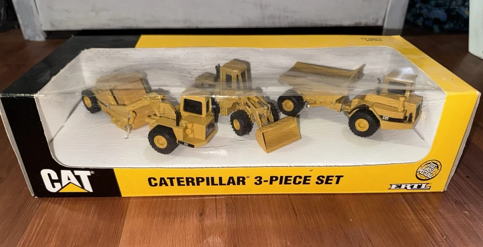 Caterpillar Cat 3 Piece Set Articulated Truck, Wheel Loader, Wheel Tractor Scrap - Image 1 of 4
