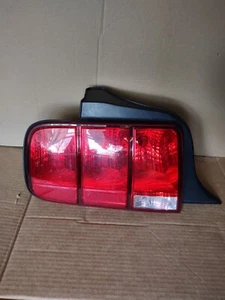 2005-2009 Ford Mustang Driver Left Side Tail Light Taillight OEM - Picture 1 of 3