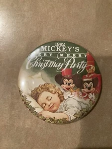 MICKEY'S VERY MERRY CHRISTMAS PARTY 1992 WALT DISNEY WORLD PIN BACK BUTTON - Picture 1 of 3