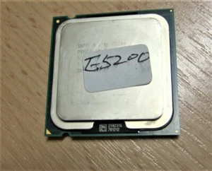 Intel Pentium E5200 2.5 GHz Dual-Core 2MB Cache LGA 775 65W Desktop CPU - Picture 1 of 2