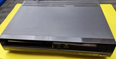 VIDEOREGISTRATORE  VHS HITACHI VT-D660E (CT) IMPERDIBILE VINTAGE VERO AFFARE - Immagine 1 di 4