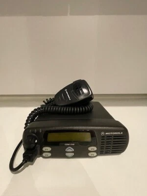 Motorola CDM1250 40W 64 Ch UHF (403-470)  ~~ TESTED !!~~ *Free Programming~~ - image 1 of 4
