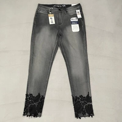 Pantalones de mezclilla Seven7 negros con apliques florales de encaje para mujer talla 12 tiro medio ajustados grises nuevos Foto 1 de 4