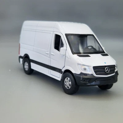 Furgoneta modelo diecast Mercedes Benz Sprinter 1/38 - Excelente estado por Welly Foto 1 de 4