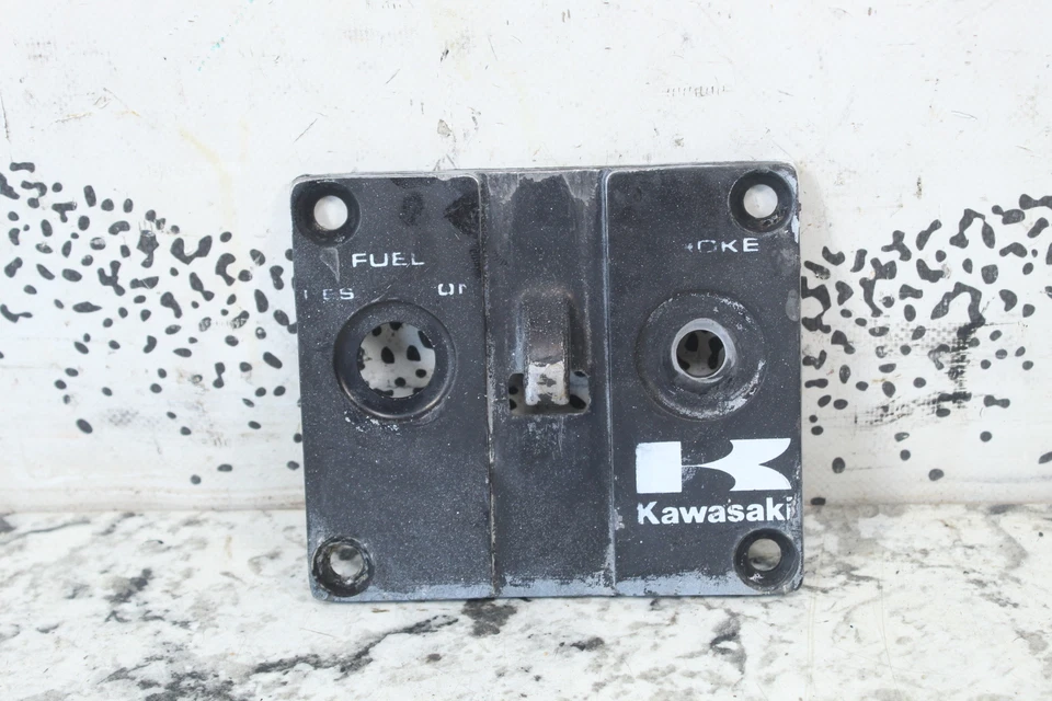 Kawasaki Jet Ski 300 JS300 1987 panel de control cubierta central 59226-3702 Foto 1 de 4