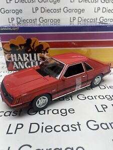 GREENLIGHT 1979 Ford Mustang Ghia Red Black Charlies Angels 1:18 Diecast Flaws