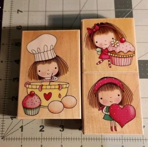 NUEVO 3 Penny Negro Niña Cocinando. Cupcake. Peine Corazones - SHip B11 - Imagen 1 de 6
