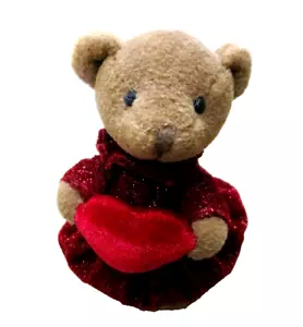 Vintage Russ Berrie Plüsch #4913 hellbraun Valentinstag Bär mit Glitzerkleid und Herz - Bild 1 von 5