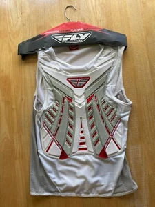 Fly Under Cover Roost Guard Small/Medium - Bild 1 von 5