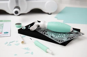 Sizzix Die Brush & Die Pick Accessory Kit #665061 Retail $19.99 - Mint Julip - Picture 1 of 3