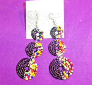 HANDMADE MASSAI GLASS BEAD PIERCED EARRINGS BLK/CONFETTI NEW KENYA SALE $7 - Picture 1 of 2
