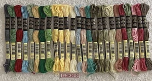 DMC Embroidery Floss Thread Cotton 8.7 Yards 25 Skeins Mixed Colors No Duplicate - Picture 1 of 8