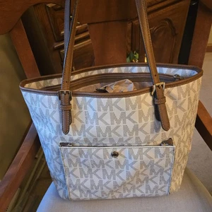 MICHAEL KORS Purse White Monogram Broen Leather Handbag Luxury - Picture 1 of 6
