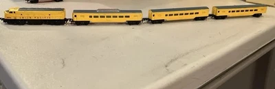 Tren de carga eléctrico Lone Star Treble-O de colección MOTOR + 3 VAGONES Union Pacific Foto 1 de 4